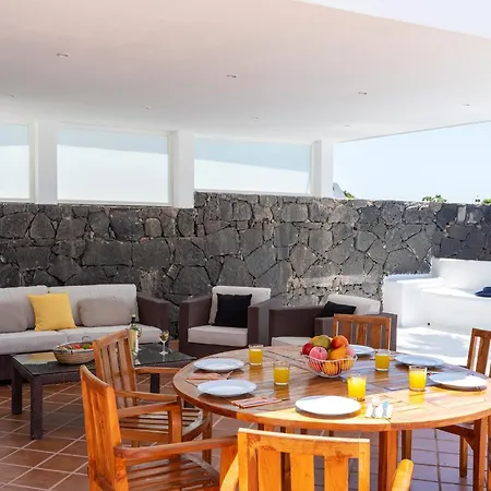 فيلة Leon By بلايا بلانكا